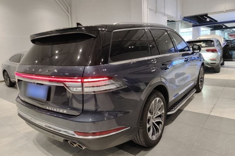 Used Lincoln Aviator 2020 3.0T V6 All-Wheel Drive Executive Version Rear Right 45 Deg