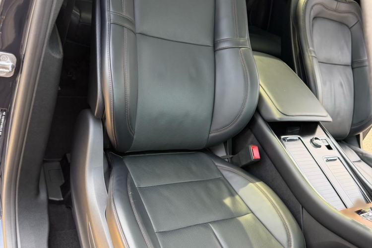 Used Lincoln Aviator 2020 3.0T V6 Four-Wheel Drive Premium Edition Right Front Seat