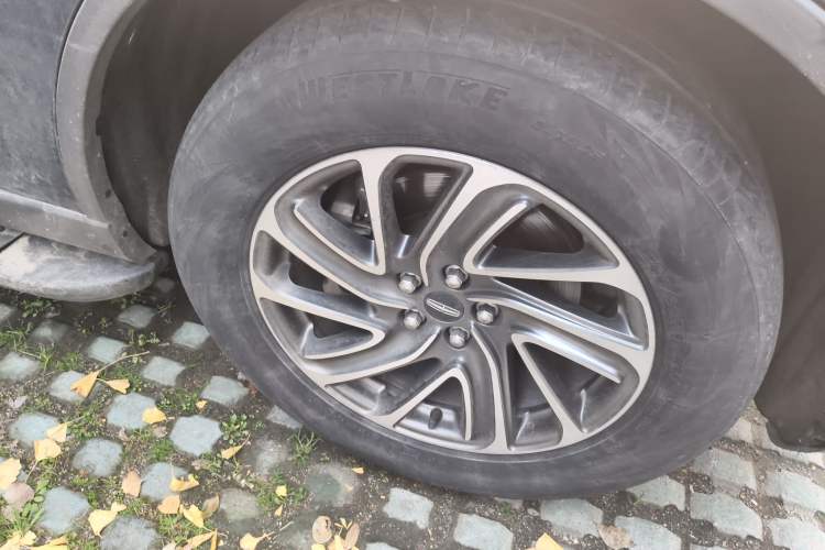 Used Lincoln Aviator 2020 3.0T V6 All-Wheel-Drive Premium Edition Right Front Wheel Hub