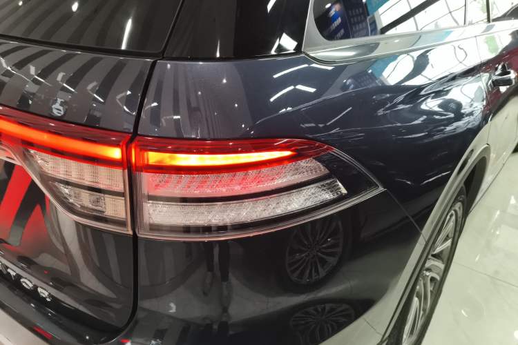 Used Lincoln Aviator 2020 3.0T V6 Four-Wheel Drive Premium Edition Right Rear Taillight