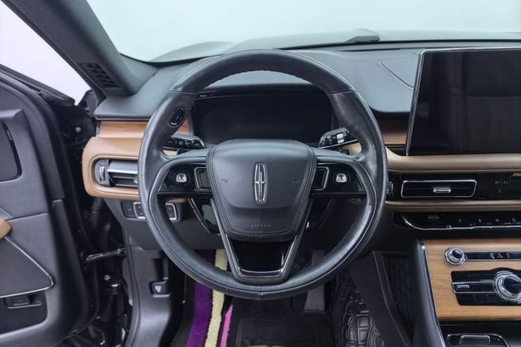 Used Lincoln Aviator 2020 3.0T V6 Four-Wheel Drive Premium Edition Steering Wheel