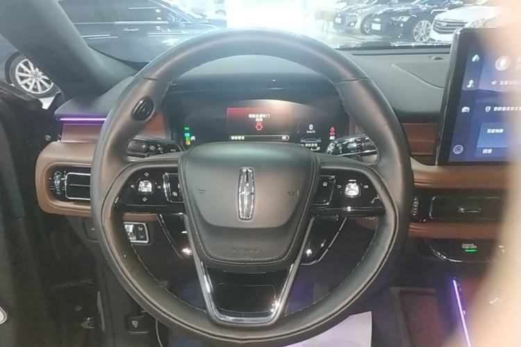 Used Lincoln Aviator 2020 3.0T V6 All-Wheel Drive Executive Version Steering Wheel