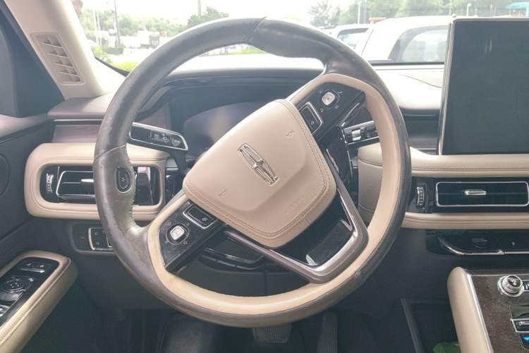 Used Lincoln Aviator 2020 3.0T V6 Four-Wheel Drive Zunya Edition Steering Wheel