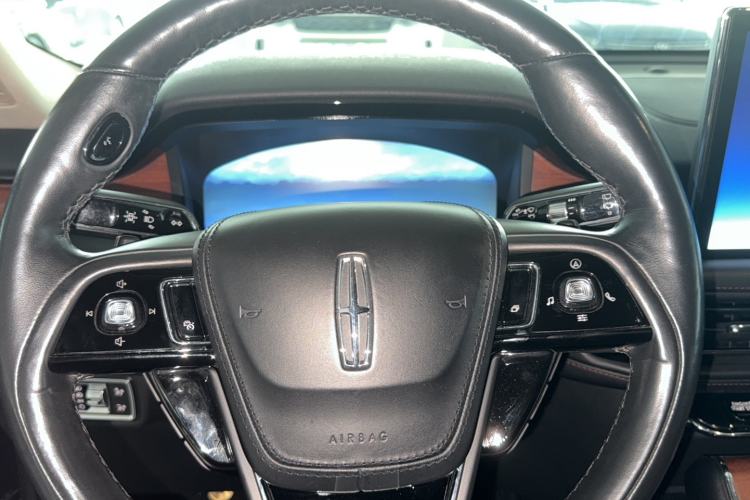 Used Lincoln Aviator 2020 3.0T V6 Four-Wheel Drive Premium Edition Steering Wheel