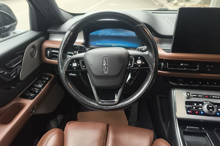 Used Lincoln Aviator 2020 3.0T V6 All-Wheel Drive Executive Version Steering Wheel