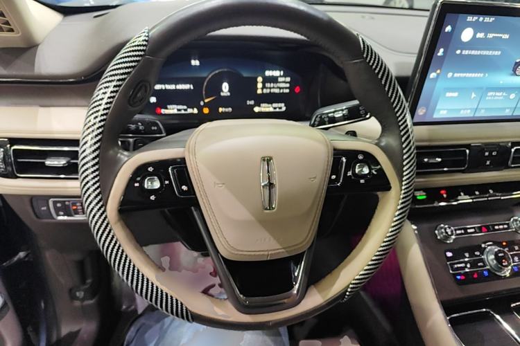Used Lincoln Aviator 2020 3.0T V6 All-Wheel Drive Executive Version Steering Wheel
