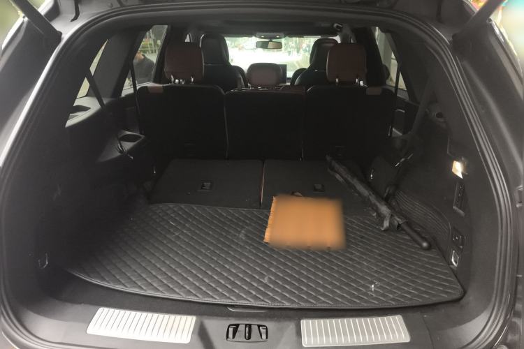 Used Lincoln Aviator 2020 3.0T V6 All-Wheel Drive Executive Version Trunk