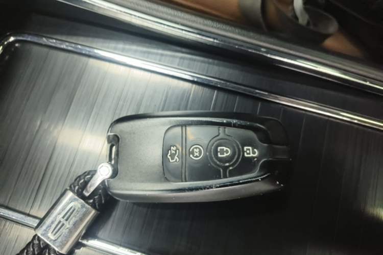Used Lincoln Aviator 2020 3.0T V6 All-Wheel Drive Executive Version Vehicle Key