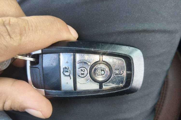 Used Lincoln Aviator 2020 3.0T V6 All-Wheel Drive Executive Version Vehicle Key