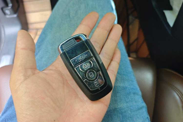 Used Lincoln Aviator 2020 3.0T V6 Four-Wheel Drive Zunya Edition Vehicle Key
