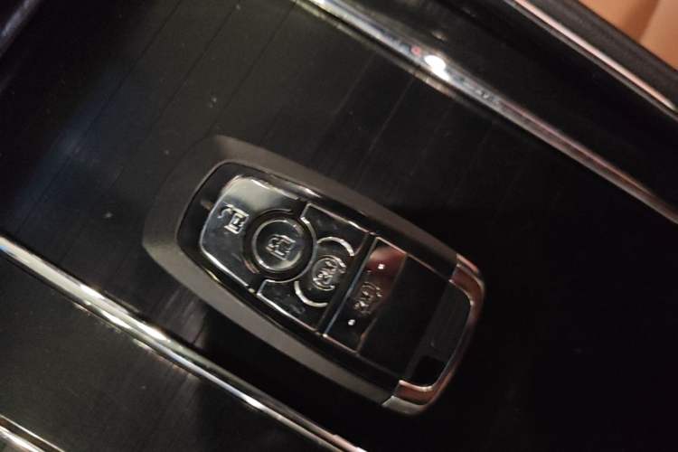 Used Lincoln Aviator 2020 3.0T V6 Four-Wheel Drive Zunya Edition Vehicle Key