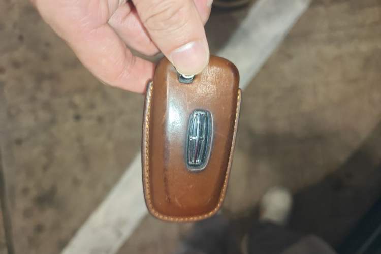 Used Lincoln Aviator 2020 3.0T V6 All-Wheel Drive Executive Version Vehicle Key
