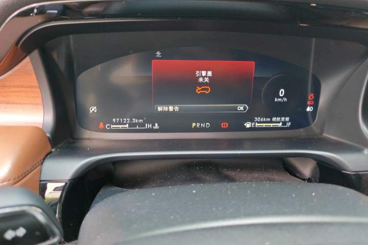 Used Lincoln Aviator 2020 3.0T V6 All-Wheel Drive Executive Version Odometer Close Up
