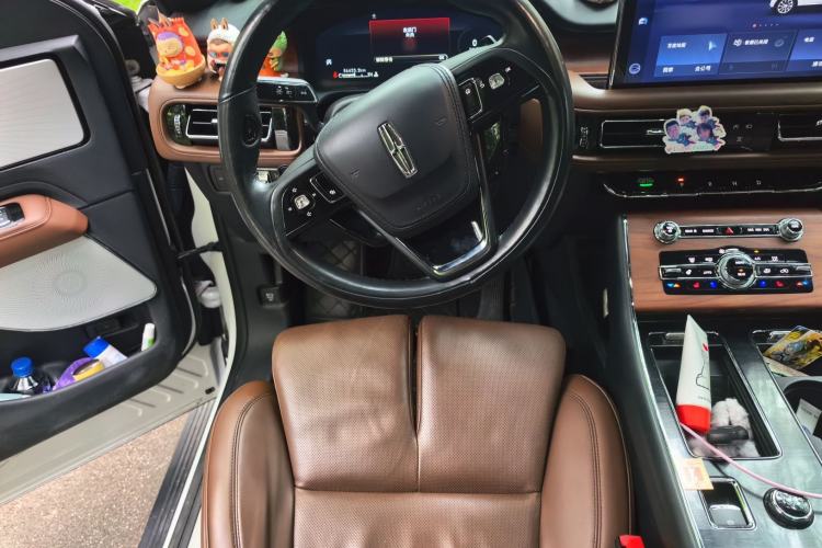 Used Lincoln Aviator 2020 3.0T V6 All-Wheel Drive Executive Version Steering Wheel