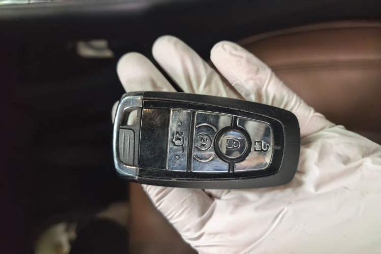 Used Lincoln Aviator 2020 3.0T V6 All-Wheel Drive Executive Version Vehicle Key