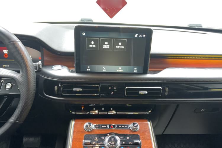 Used Lincoln Aviator 2020 3.0T V6 All-Wheel-Drive Premium Edition Audio And AC Panel