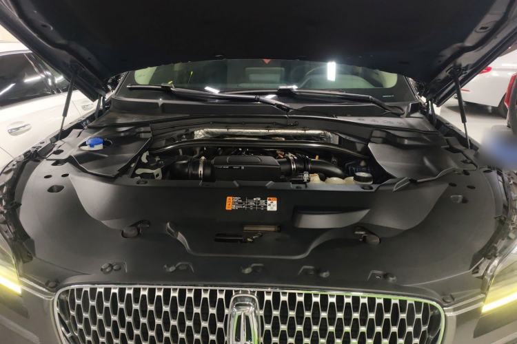 Used Lincoln Aviator 2020 3.0T V6 All-Wheel-Drive Premium Edition Engine Bay