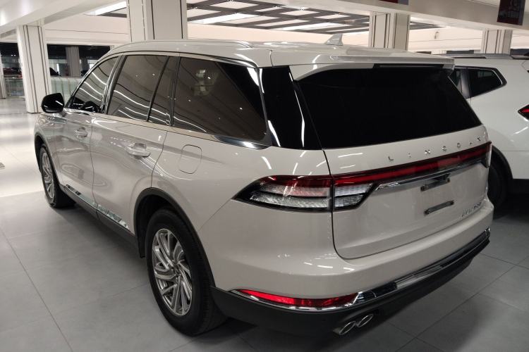 Used Lincoln Aviator 2020 3.0T V6 Four-Wheel Drive Premium Edition Exterior 2
