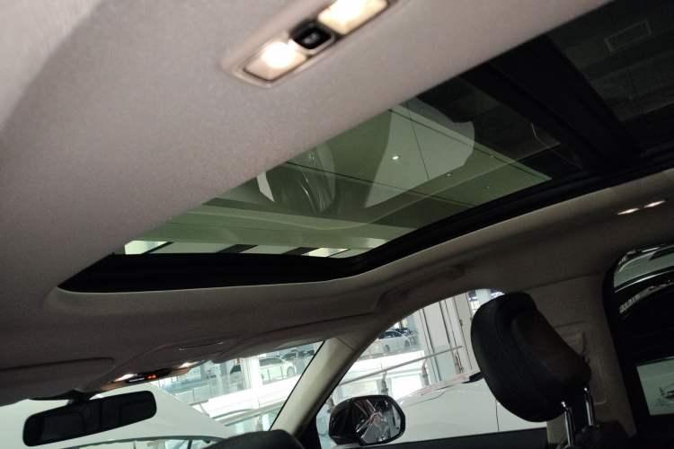 Used Lincoln Aviator 2020 3.0T V6 Four-Wheel Drive Premium Edition Headliner
