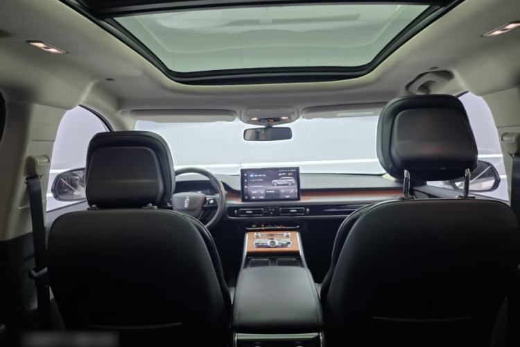 Used Lincoln Aviator 2020 3.0T V6 Four-Wheel Drive Premium Edition Interior 6