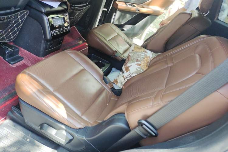 Used Lincoln Aviator 2020 3.0T V6 Four-Wheel Drive Zunya Edition Left Rear Seat