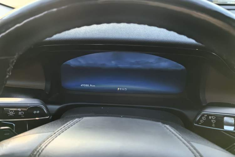 Used Lincoln Aviator 2020 3.0T V6 Four-Wheel Drive Premium Edition Odometer Close Up