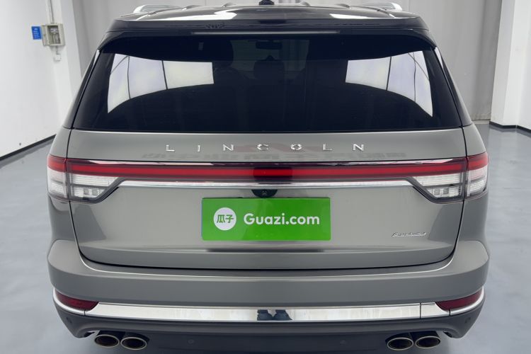 Used Lincoln Aviator 2020 3.0T V6 All-Wheel-Drive Premium Edition Rear