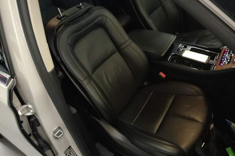 Used Lincoln Aviator 2020 3.0T V6 Four-Wheel Drive Premium Edition Right Front Seat