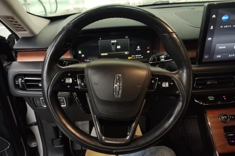Used Lincoln Aviator 2020 3.0T V6 Four-Wheel Drive Premium Edition Steering Wheel