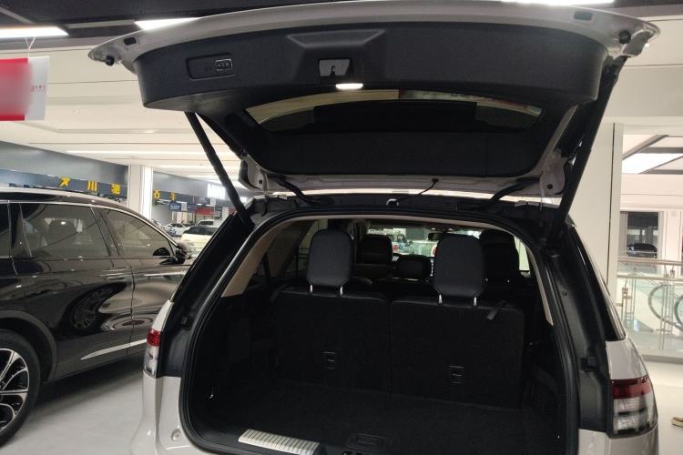 Used Lincoln Aviator 2020 3.0T V6 Four-Wheel Drive Premium Edition Trunk