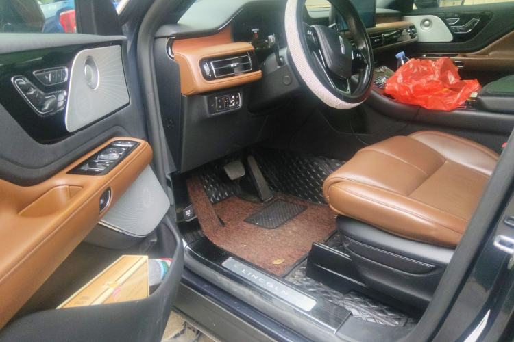 Used Lincoln Aviator 2020 3.0T V6 All-Wheel Drive Executive Version Driver Seat
