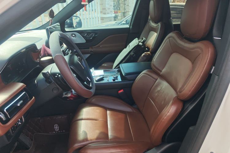 Used Lincoln Aviator 2020 3.0T V6 All-Wheel Drive Executive Version Left Front Seat