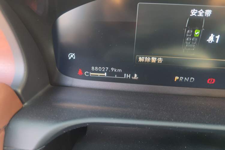 Used Lincoln Aviator 2020 3.0T V6 All-Wheel Drive Executive Version Odometer Close Up