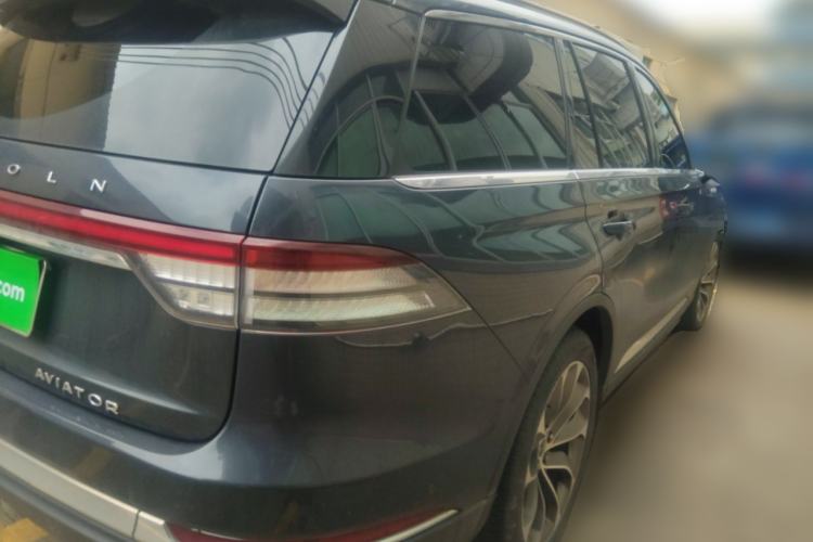 Used Lincoln Aviator 2020 3.0T V6 All-Wheel Drive Executive Version Rear Right 45 Deg