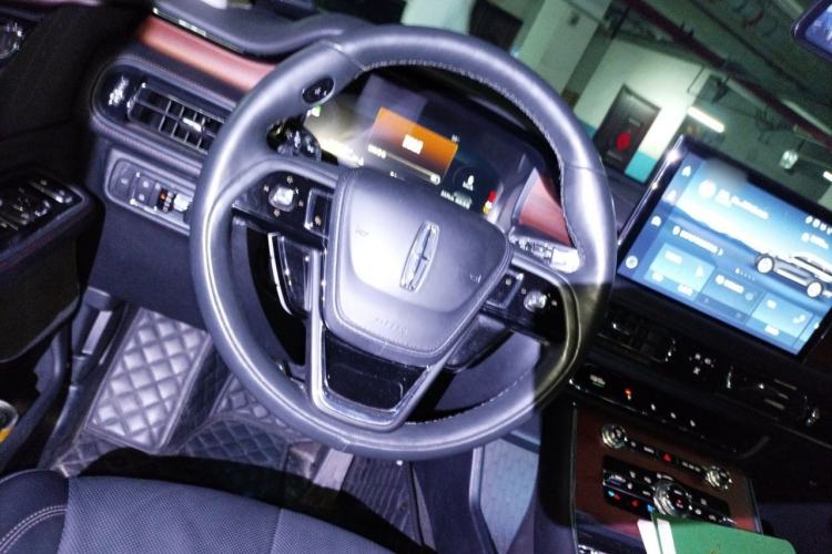 Used Lincoln Aviator 2020 3.0T V6 Four-Wheel Drive Premium Edition Steering Wheel