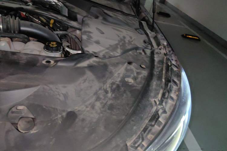 Used Lincoln Aviator 2020 3.0T V6 All-Wheel-Drive Luxury Edition Engine Bay Left