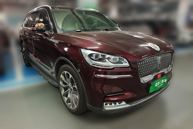 Used Lincoln Aviator 2020 3.0T V6 All-Wheel Drive Executive Version Front Right 45 Deg