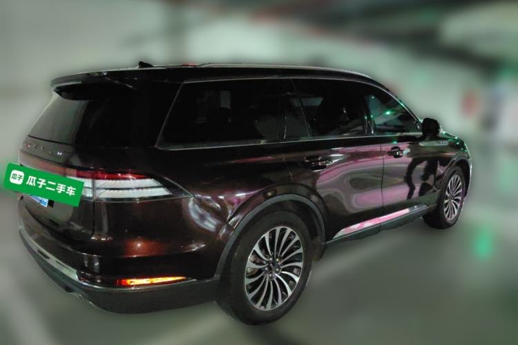 Used Lincoln Aviator 2020 3.0T V6 All-Wheel-Drive Luxury Edition Rear Right 45 Deg