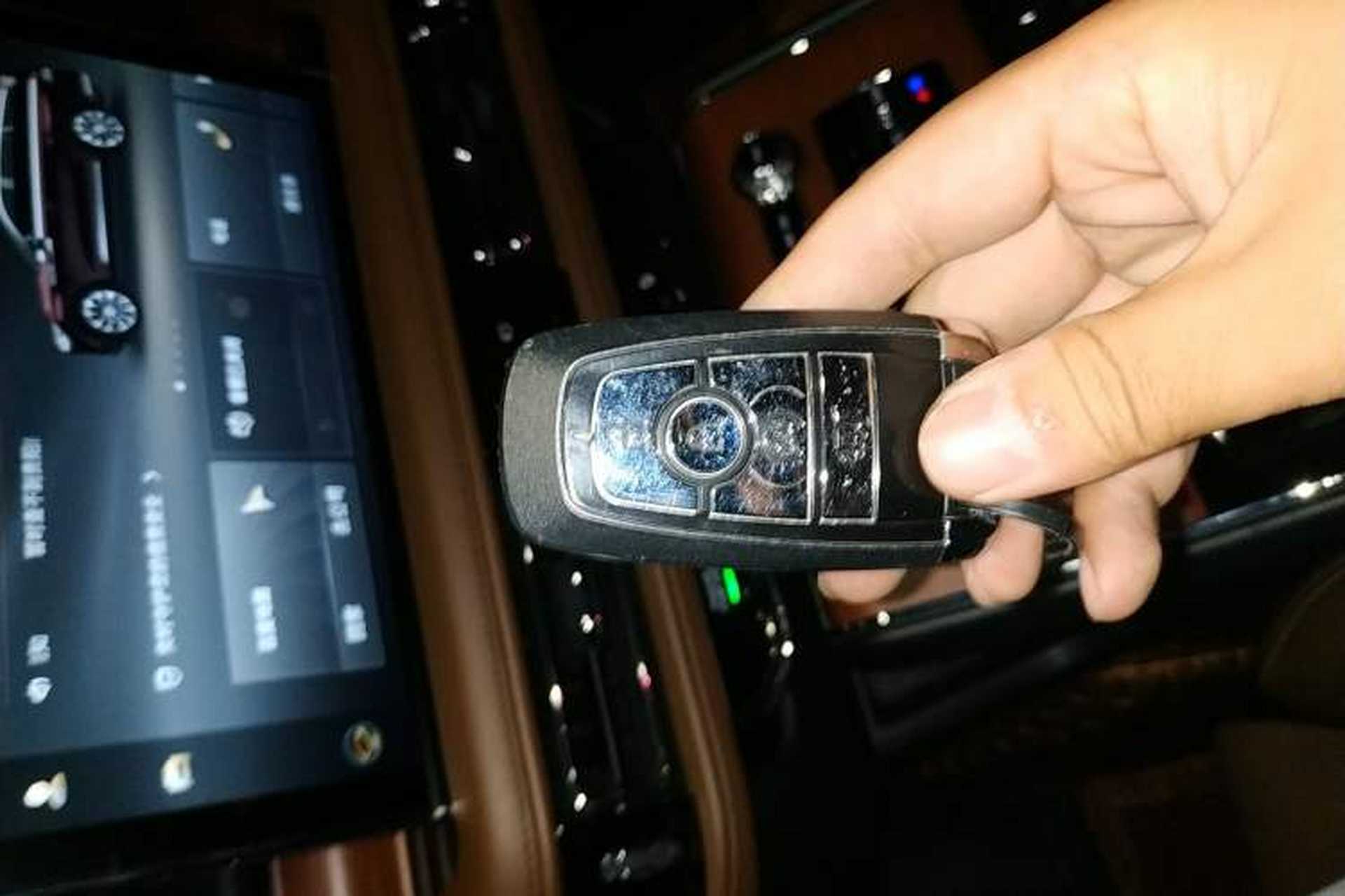 Used Lincoln Aviator 2020 3.0T V6 All-Wheel Drive Executive Version Vehicle Key