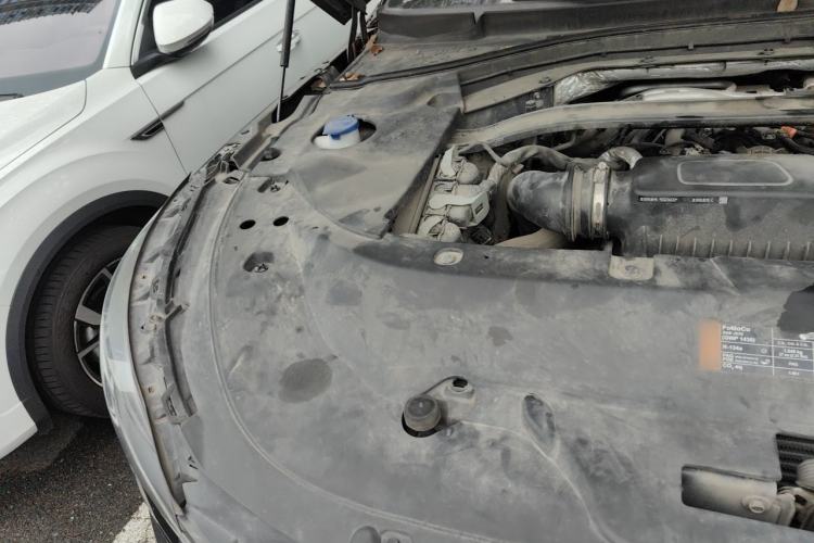 Used Lincoln Aviator 2020 3.0T V6 All-Wheel-Drive Premium Edition Engine Bay Right