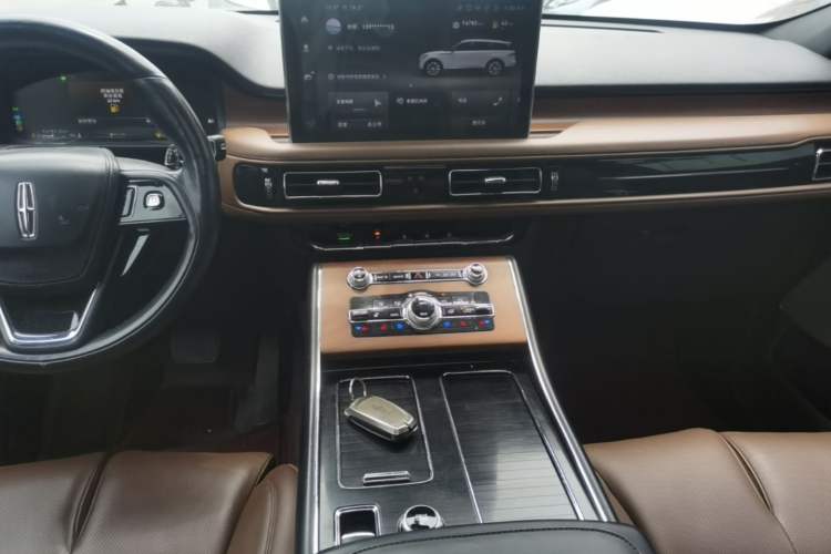 Used Lincoln Aviator 2020 3.0T V6 All-Wheel Drive Executive Version Audio And AC Panel