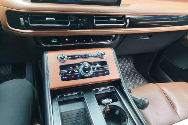 Used Lincoln Aviator 2020 3.0T V6 Four-Wheel Drive Zunya Edition Audio And AC Panel