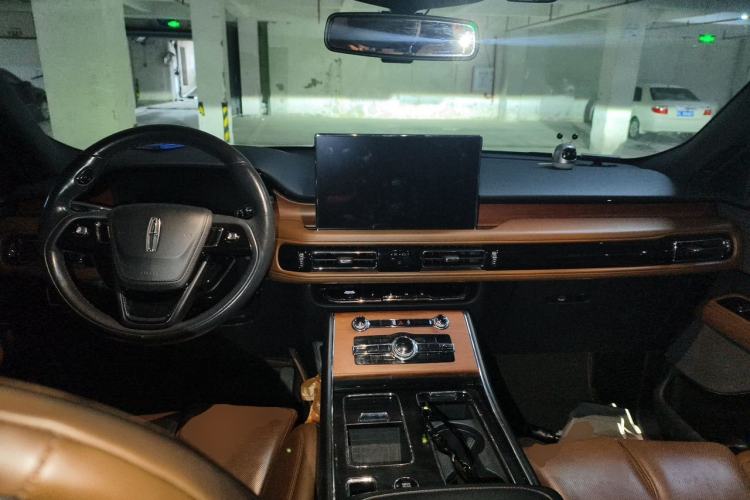 Used Lincoln Aviator 2020 3.0T V6 Four-Wheel Drive Zunya Edition Center Console