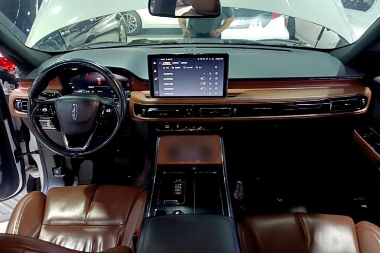 Used Lincoln Aviator 2020 3.0T V6 Four-Wheel Drive Zunya Edition Center Console