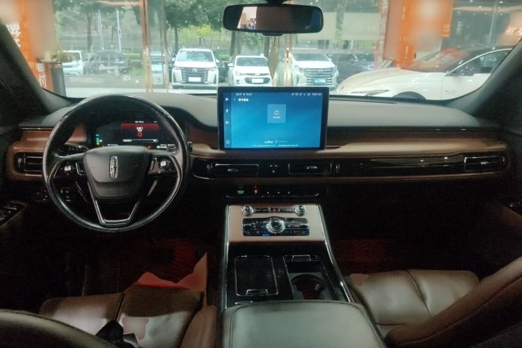 Used Lincoln Aviator 2020 3.0T V6 Four-Wheel Drive Zunya Edition Center Console