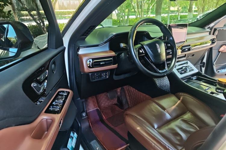 Used Lincoln Aviator 2020 3.0T V6 All-Wheel-Drive Luxury Edition Driver Seat