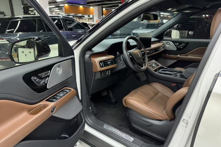 Used Lincoln Aviator 2020 3.0T V6 All-Wheel Drive Executive Version Driver Seat