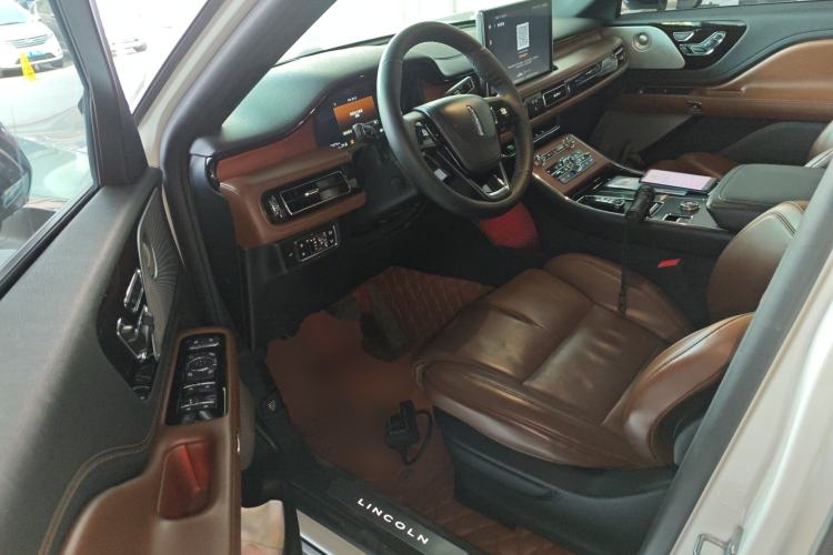 Used Lincoln Aviator 2020 3.0T V6 All-Wheel Drive Executive Version Driver Seat