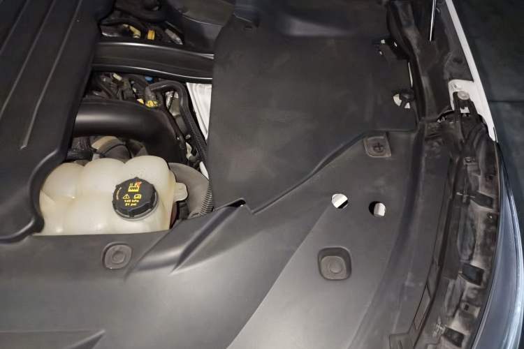 Used Lincoln Aviator 2020 3.0T V6 Four-Wheel Drive Zunya Edition Engine Bay Left