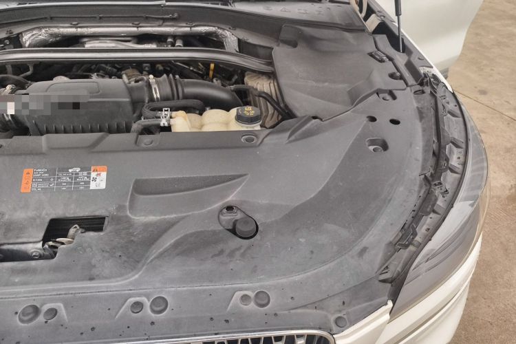 Used Lincoln Aviator 2020 3.0T V6 All-Wheel-Drive Premium Edition Engine Bay Left